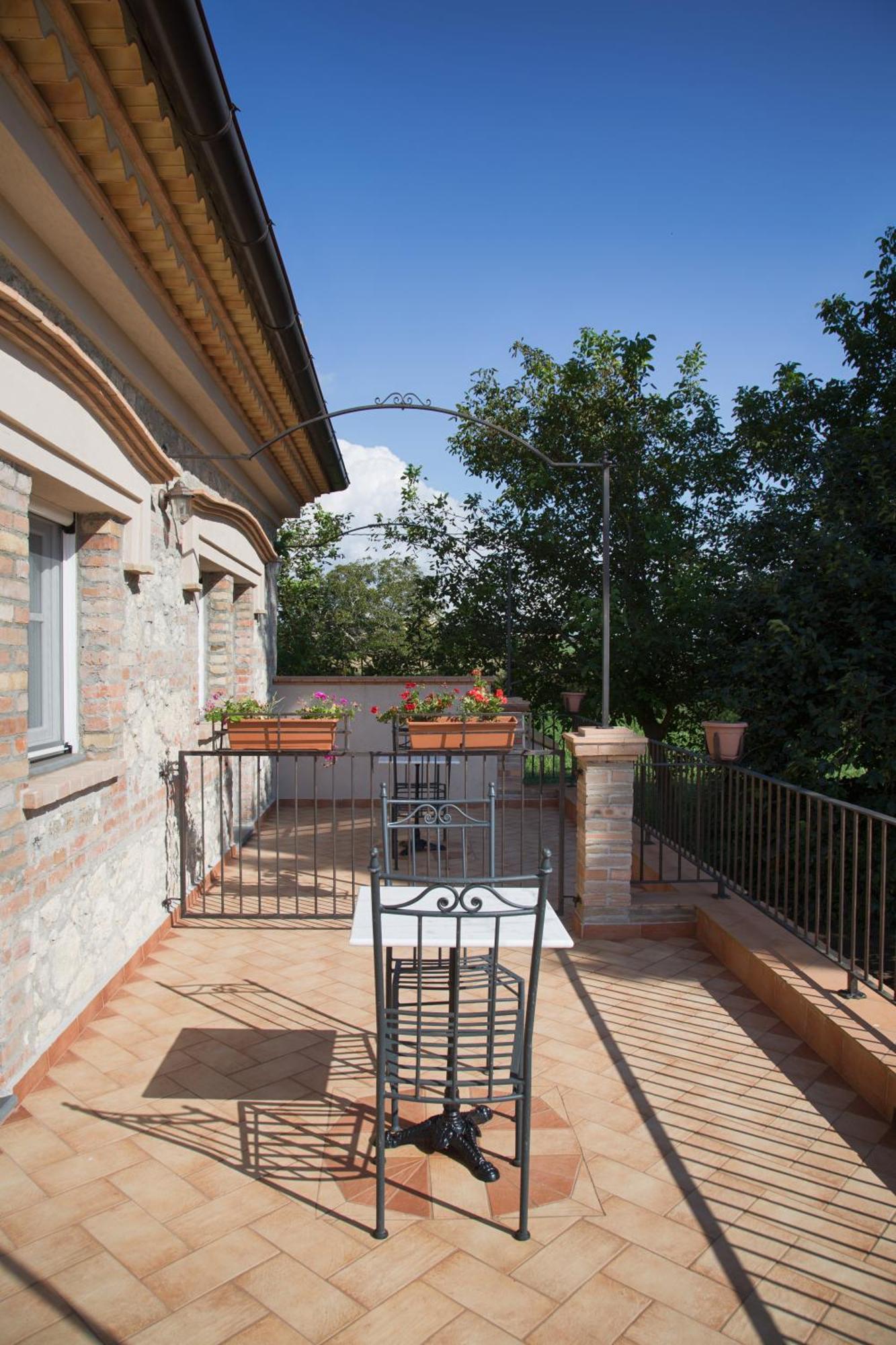הוילה Le Pioppe Don Carlo Agriturismo Di Charme Bio מראה חיצוני תמונה